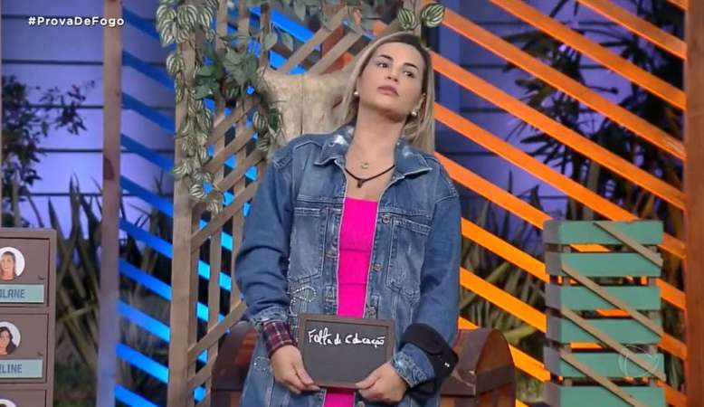 A Fazenda 14: Deolane é detonada por Alex na ultima dinâmica