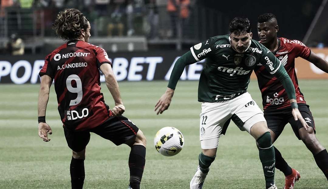 Athletico-PR e Palmeiras se enfrentam na Arena da Baixada