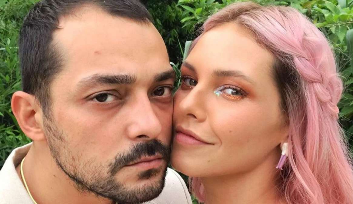 Eduardo Sterblitch e Louise D”Tuani anunciam gravidez