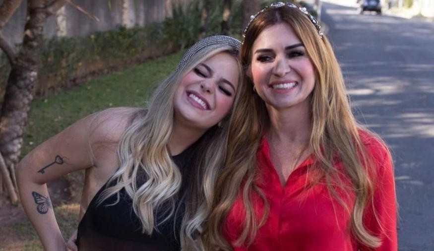 BBB21: Mãe de Viih Tube revela que a filha deve estar constrangida pela falta de banho