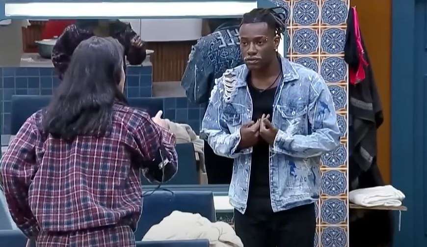 A Fazenda: Bia e Deolane discutem com Pelé após a formação da roça