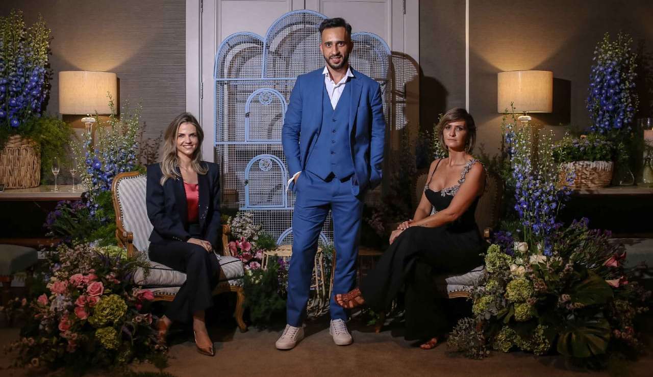 Marca referência em noivas no Brasil realiza baile de máscara em grande hotel de São Paulo