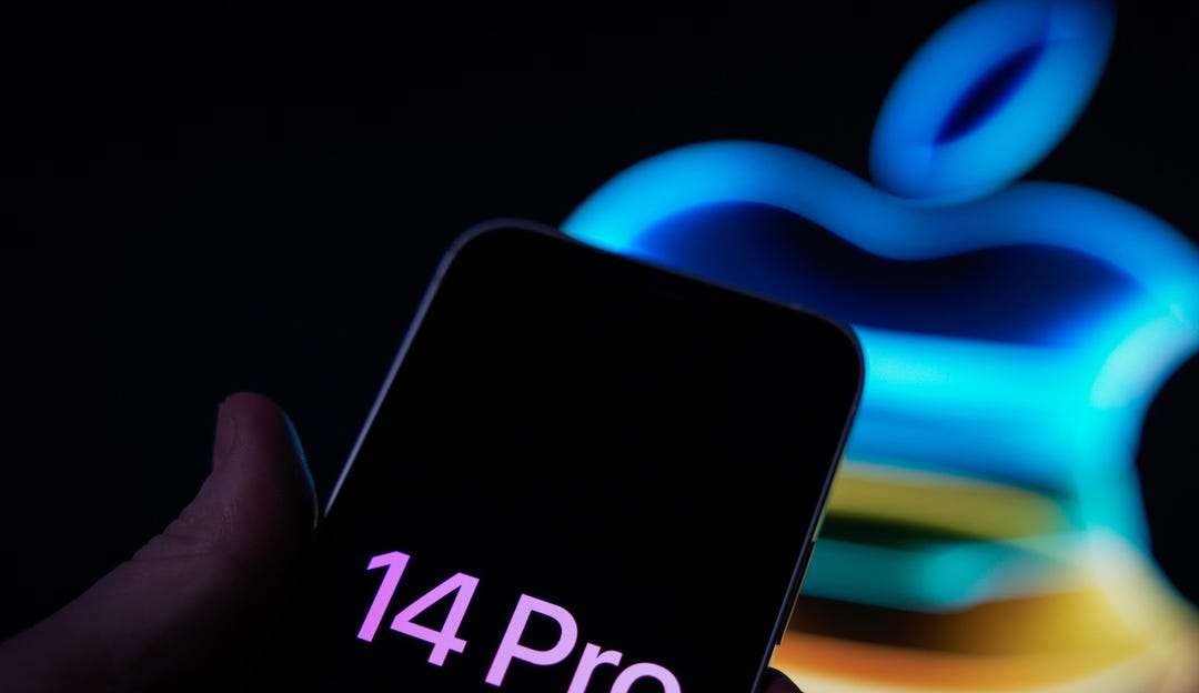 Baixa procura faz Apple reduzir produção do iPhone 14