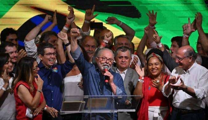 Lula faz primeiro discurso após vitória nas eleições 2022: “O desafio é imenso”