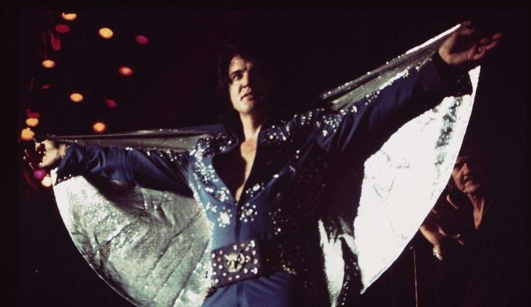 Celebridades que já morreram, mas continuam faturando milhões