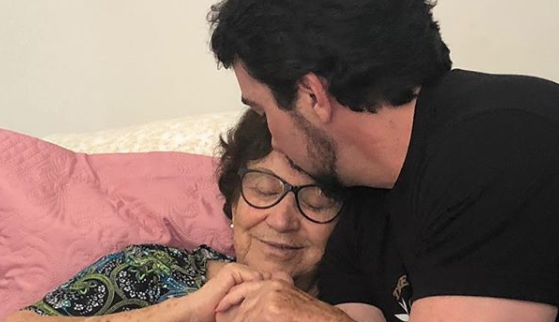 Padre Fábio de Melo comenta piora no quadro da mãe, infectada por Covid-19