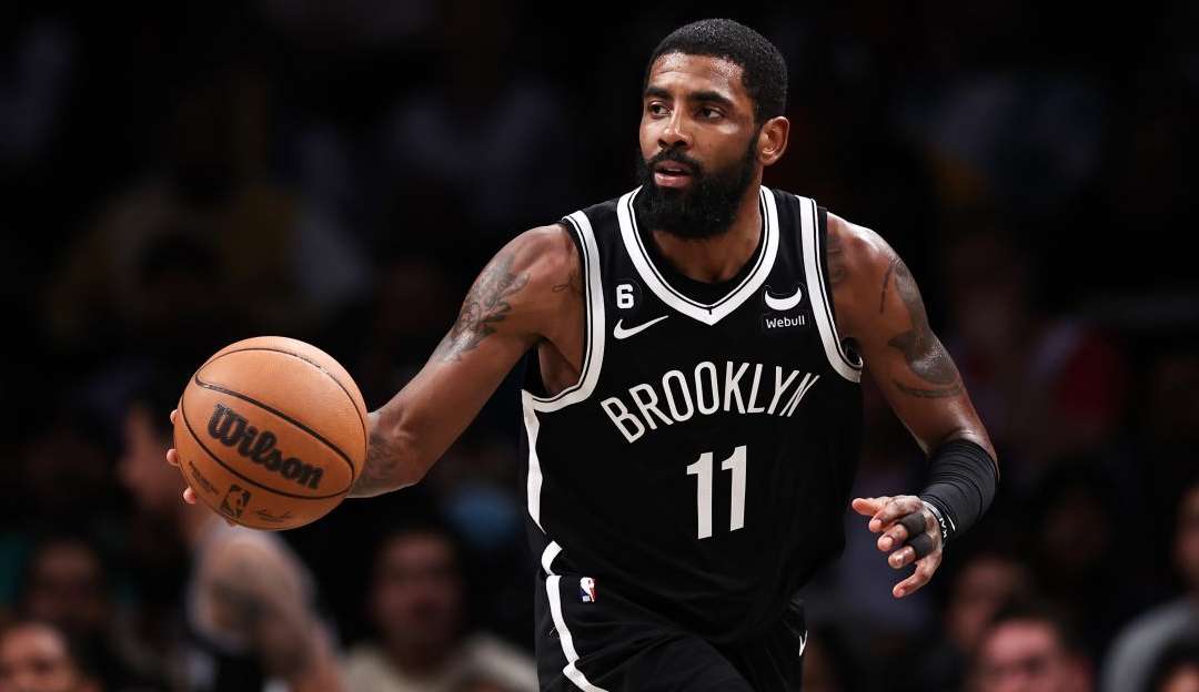 Kyrie Irving usa as redes sociais para se desculpar por comentário antissemita