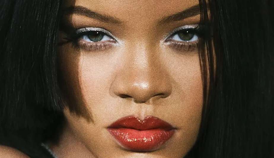 Rihanna lança coleção da Fenty, convida Anitta, Johnny Depp e mais
