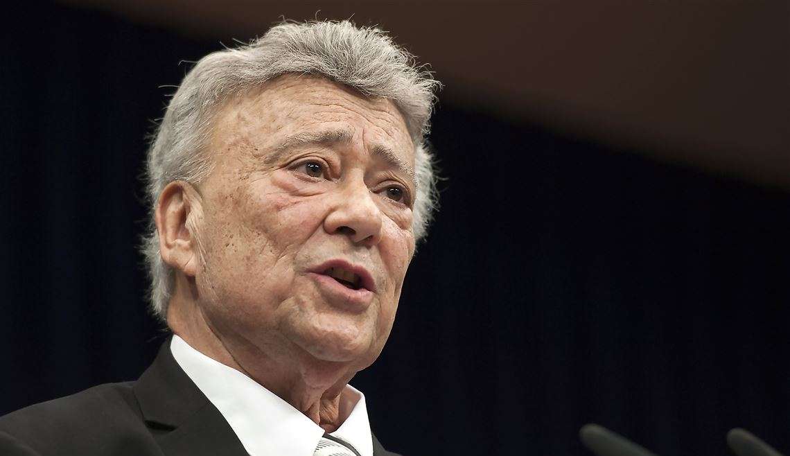 Deputado falecido há 1 mês é reeleito nos EUA