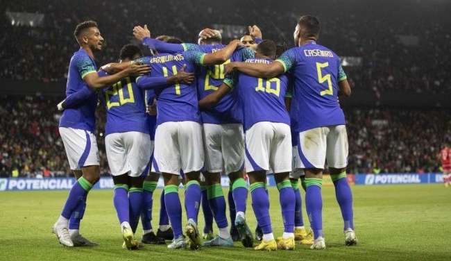 Seleção parte para a Copa do Mundo no sábado com bagagem de 5,5 toneladas