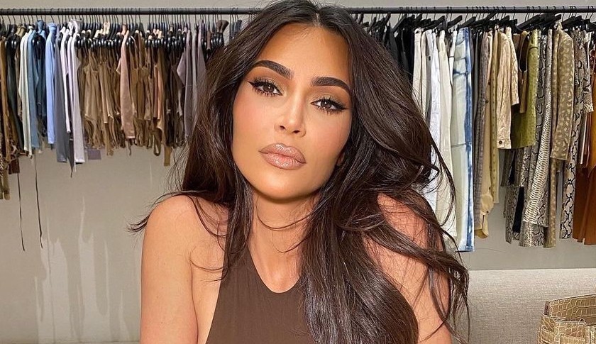 Kim Kardashian apoia Demi Lovato em lançamento de documentário