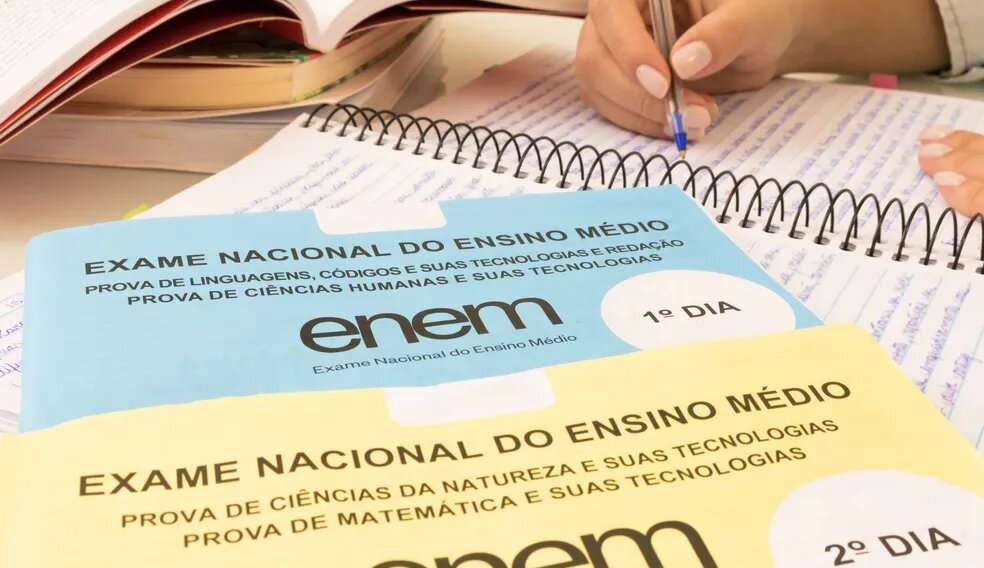Enem 2022: textos em excesso e pouco fato histórico se devem ao esvaziamento do banco de itens
