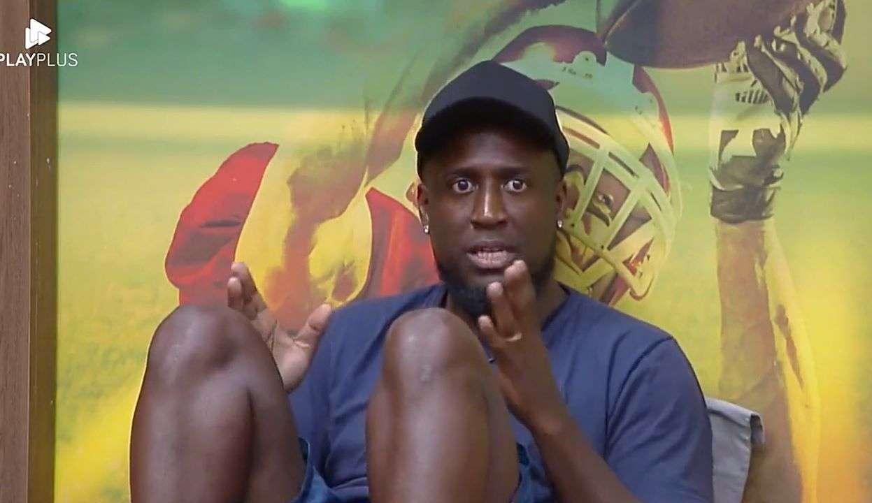 A Fazenda: André desabafa com Iran sobre acusação de falsidade