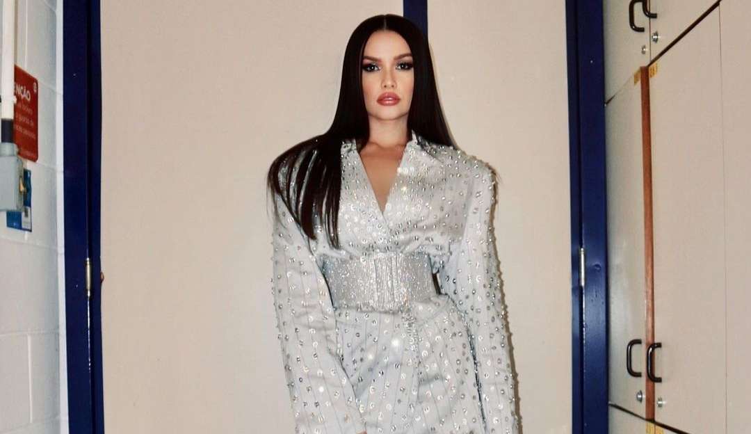 Juliette usa rede social para rebater críticas após apresentação