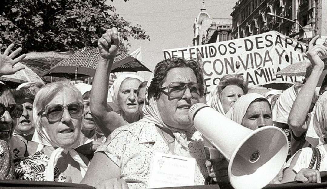 Morre Hebe de Bonafini, líder das Mães da Praça de Maio