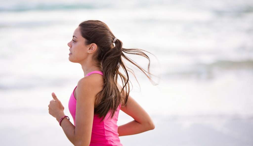 Praticar corrida faz bem para os joelhos, apontam estudos; veja como evitar lesões
