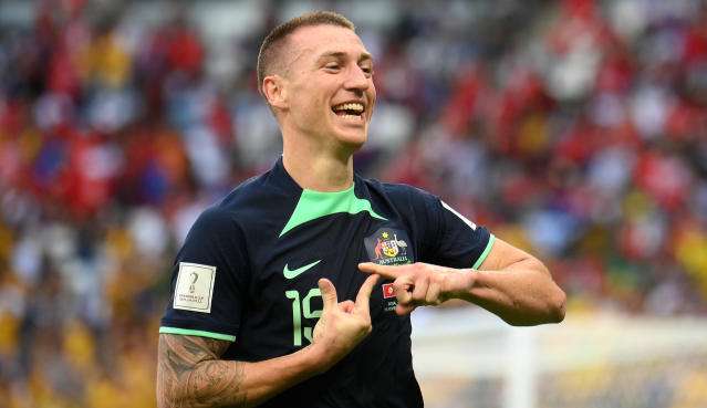 Com direito a golaço, Austrália derrota Tunísia