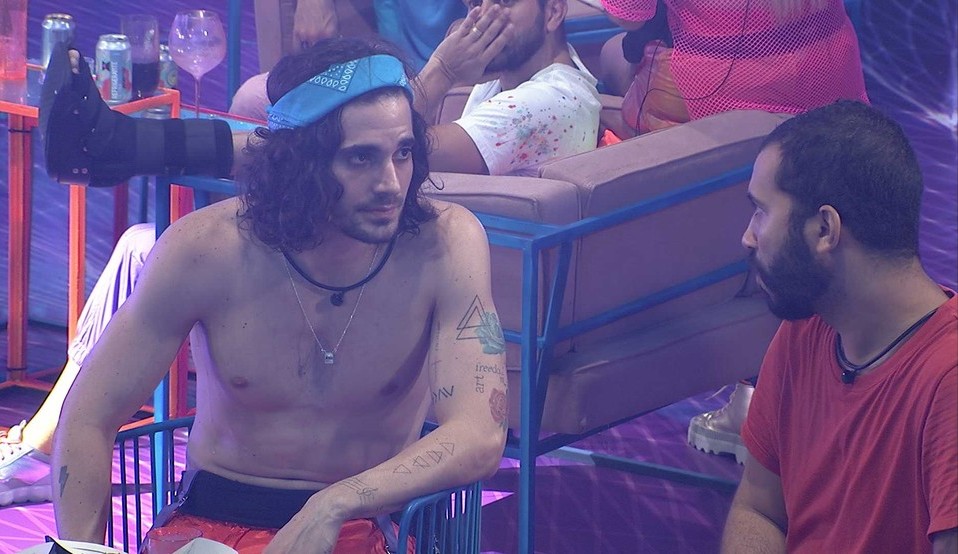 Fiuk fala sobre Camilla de Lucas “/Fica em cima do muro”/