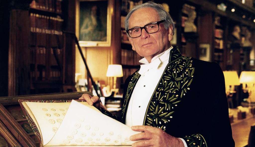 Maison Cardin distribui a sua primeira bolsa de estudos em NY