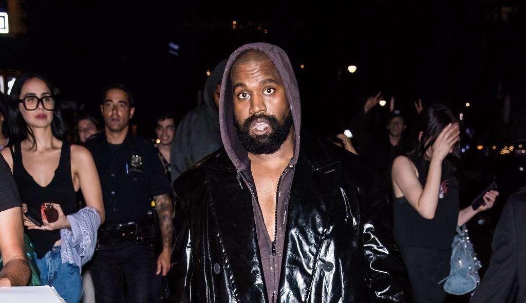 Kanye West se irrita e abandona podcast logo no começo