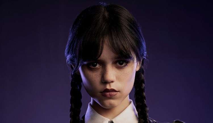 Tudo sobre o figurino da série Wandinha