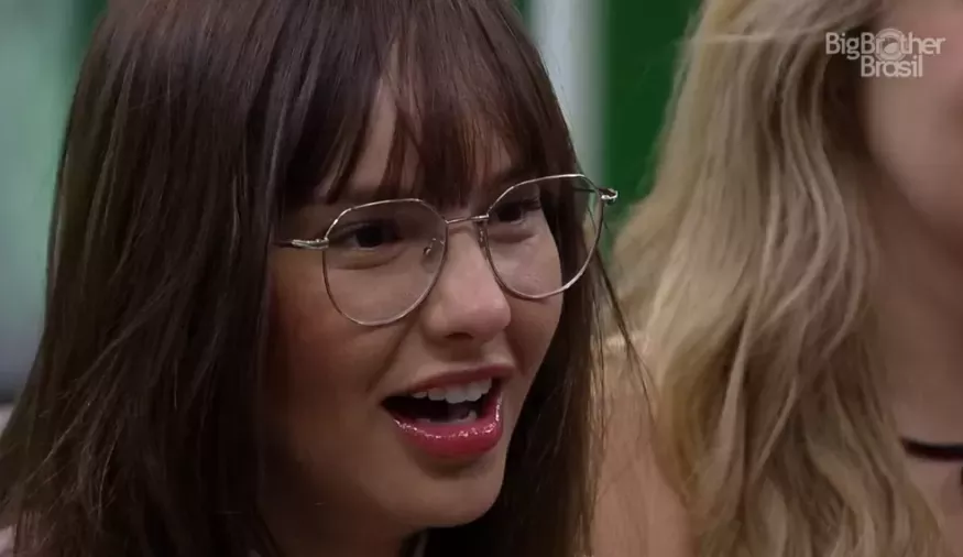 BBB 21: Thaís recebe informação em vídeo da família