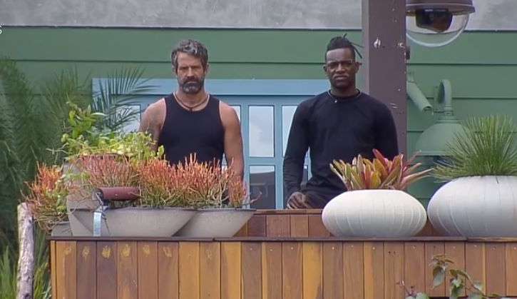 A Fazenda: Iran e Pelé questionam pedido de voto de Deolane na roça: ‘pena?’