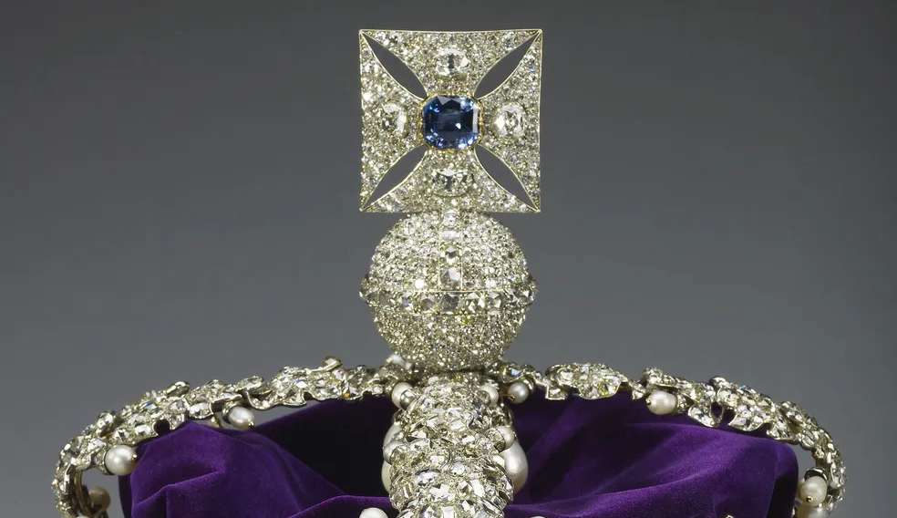 Coroa de Santo Eduardo será modificada para o rei Charles III