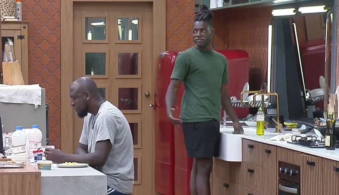 A Fazenda 14: André revela não ter sido parabenizado por ex-aliadas