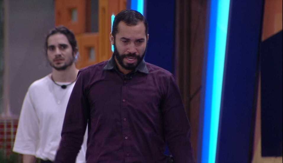 BBB 21: Gilberto tem crise de choro e se culpa pela eliminação de Sarah