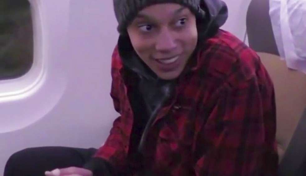 Jogadora de basquete norte americana é libertada pela Rússia