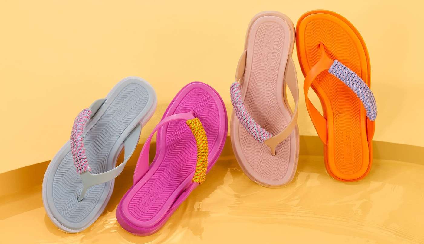 Marca Usaflex lança calçados para praia e piscina