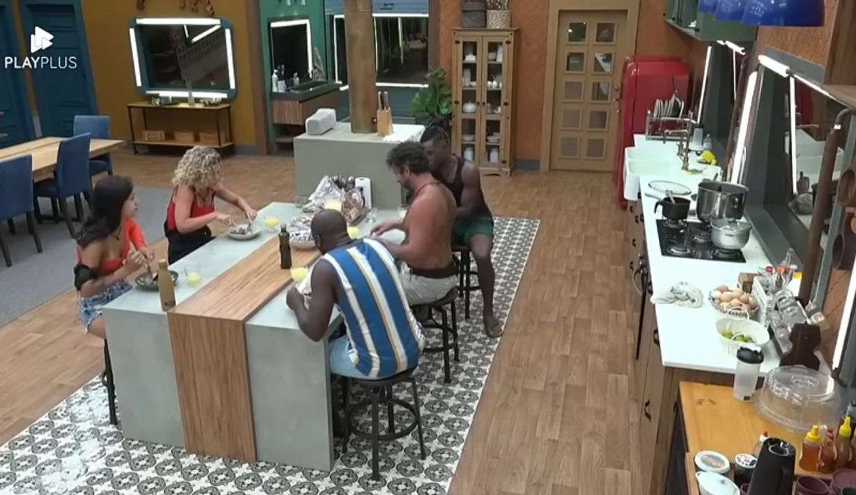 A Fazenda 14: Finalistas conversam sobre a expectativa para a reta final do jogo