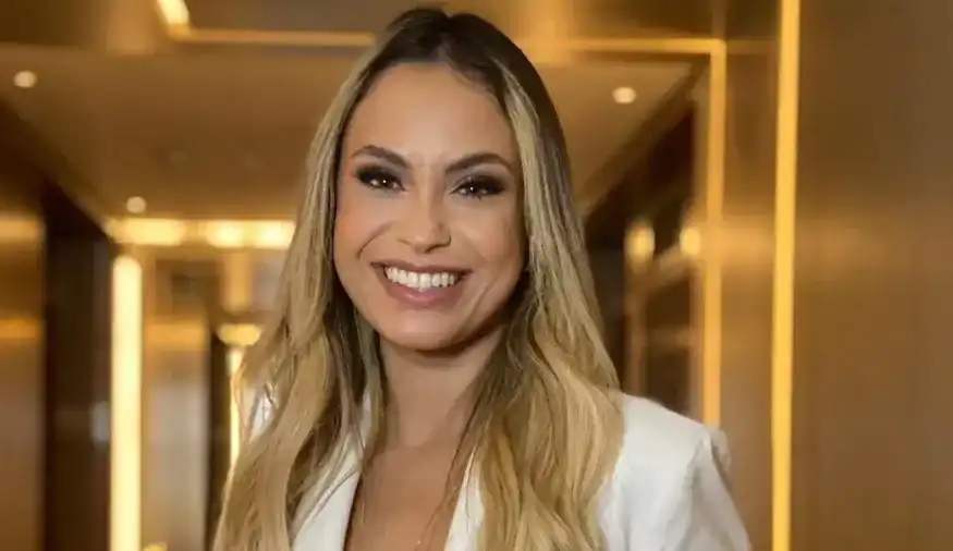 Sarah conquista 7 milhões de seguidores novamente