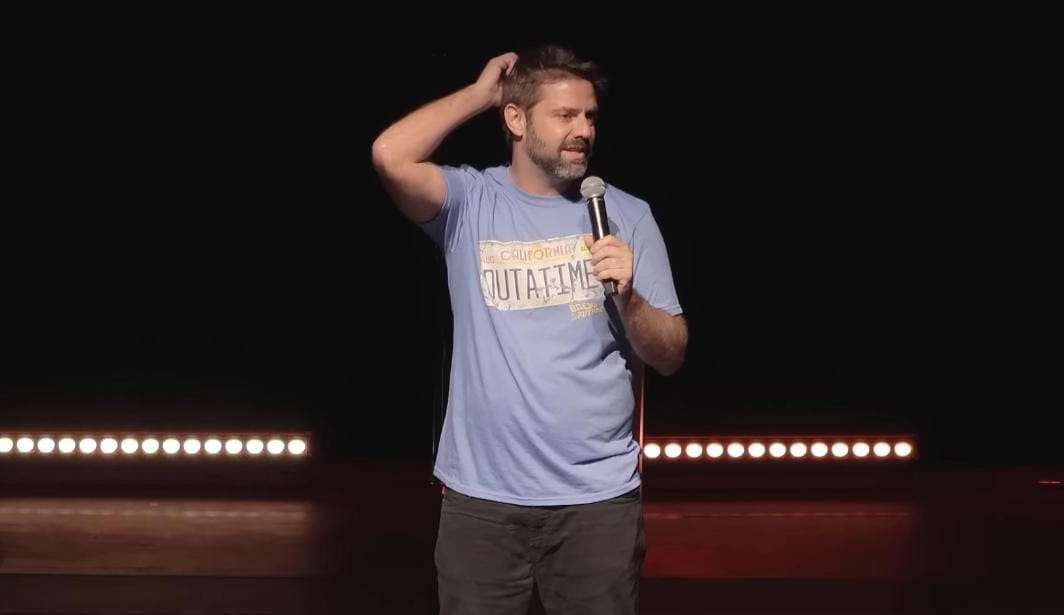 Fábio Rabin fala sobre detenção no Catar durante apresentação em SP