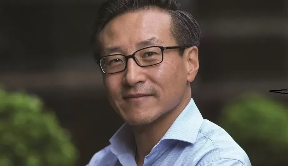 Em momento instável da empresa, co-fundador do Alibaba vende 8% das ações