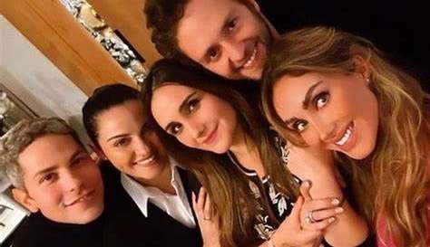 É oficial RBD está de volta! Os integrantes da banda anunciaram hoje em suas redes sociais