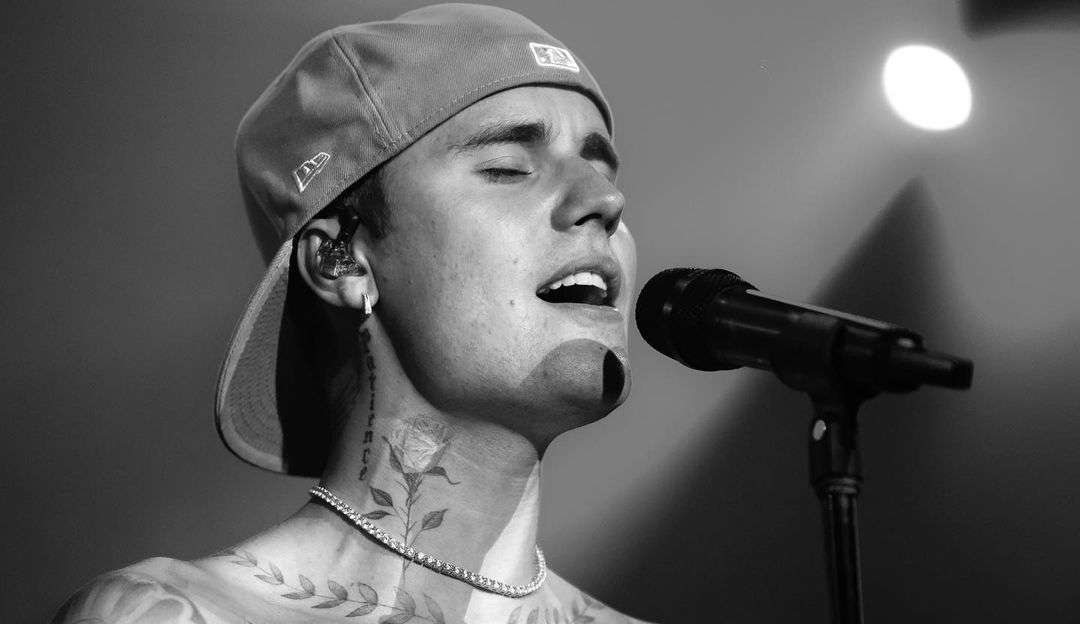 Justin Bieber critica marca por usar seu nome em produtos: “Não aprovei”