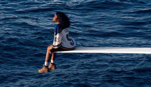 Ela é o momento: SZA estreia álbum no topo da Billboard 200