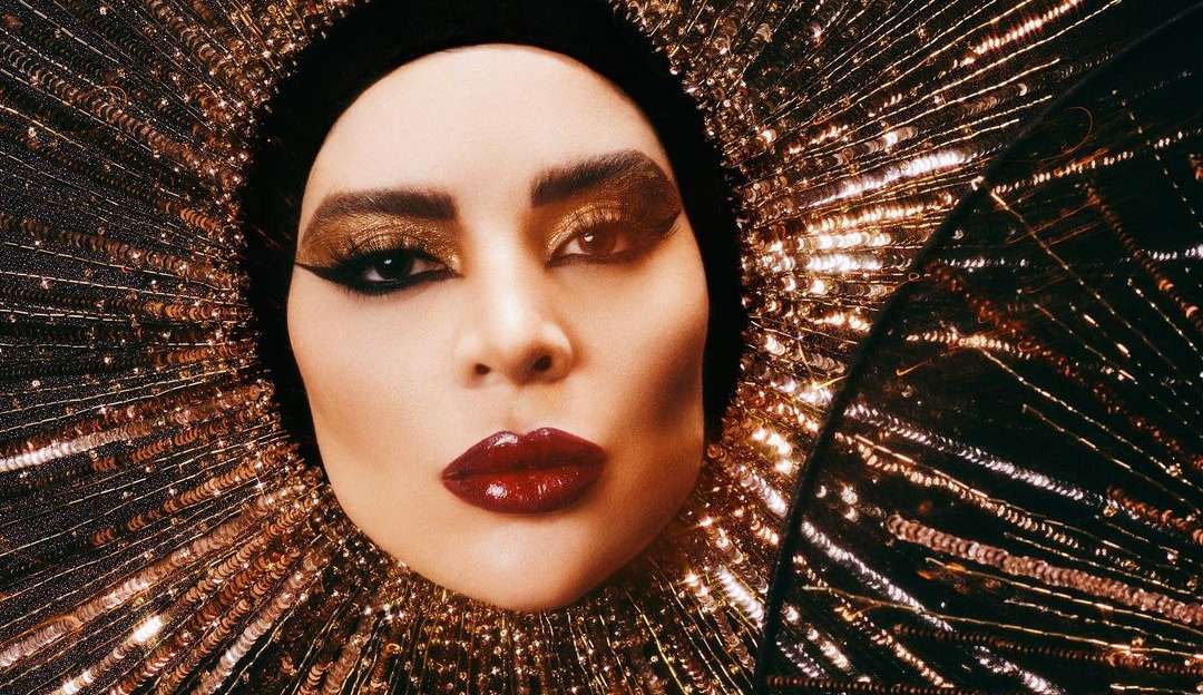 Treta dos famosos! Gkay ignora as mensagens de Porchat