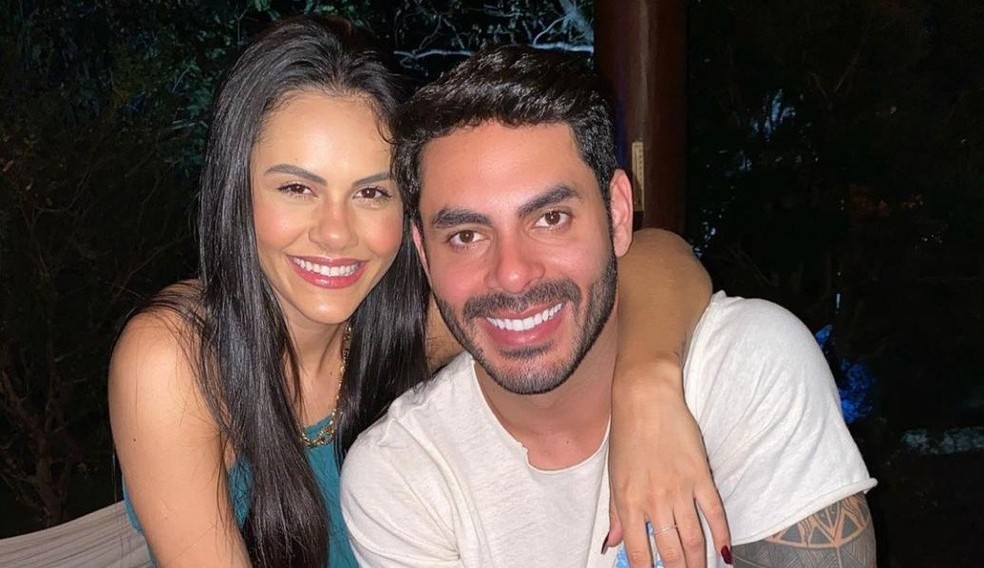 Irmã de Rodolffo sai em defesa do cantor, após João rebater comentário sobre seu cabelo