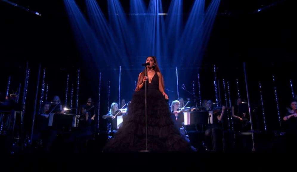 Record TV exibe especial “Ariana Grande: Live In London”