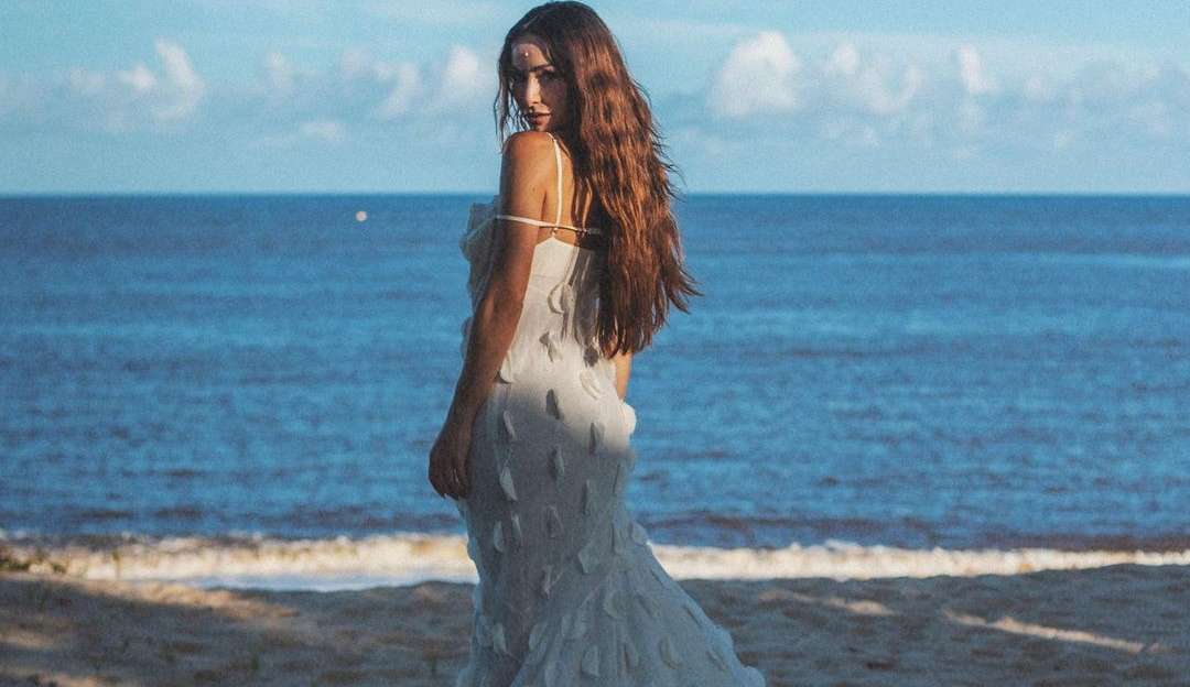 Sabrina Sato chama a atenção no Réveillon