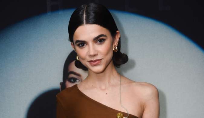 Manu Gavassi comemora seus 30 anos com carta para ela mesma