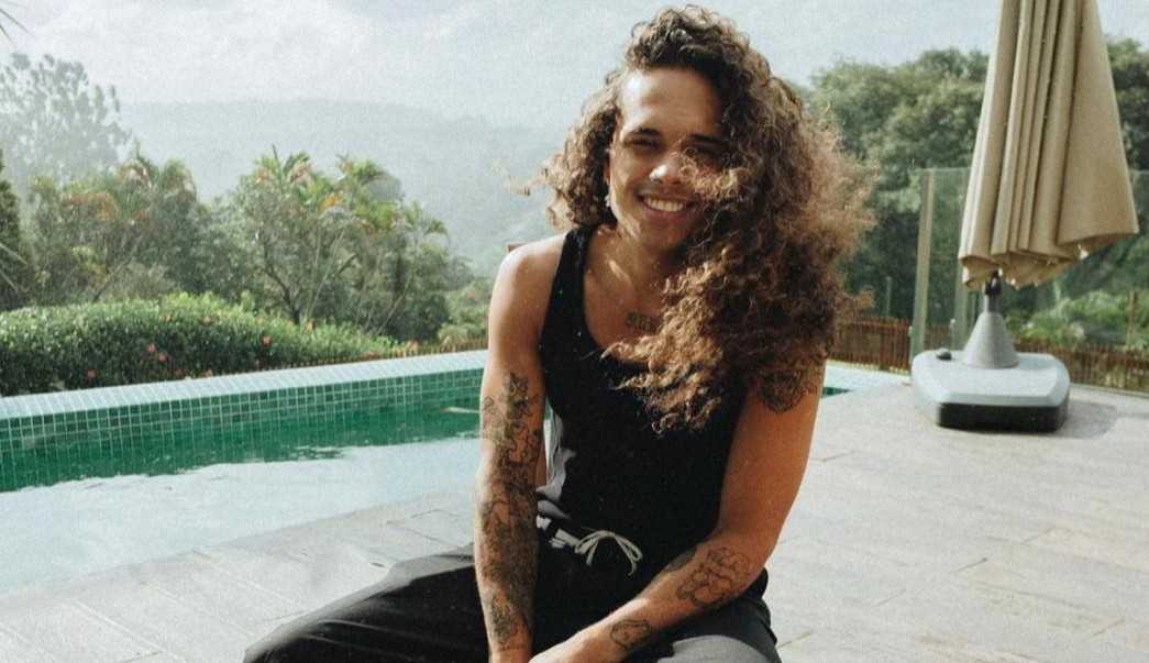 Vitão releva prejuízos na carreira após ter assumido o relacionamento com Luísa Sonza
