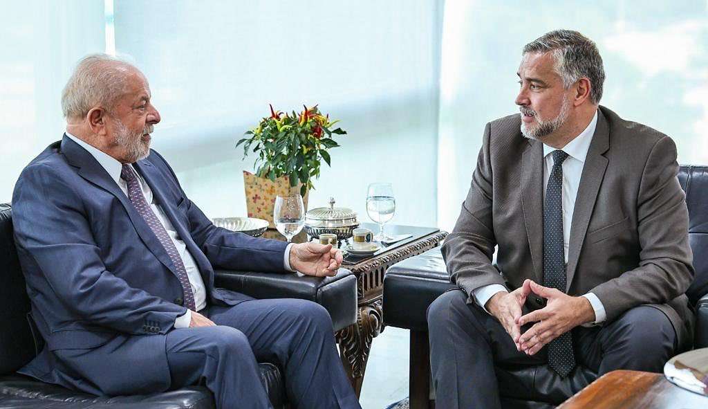 Lula determina primeira revisão de sigilo imposto por Bolsonaro