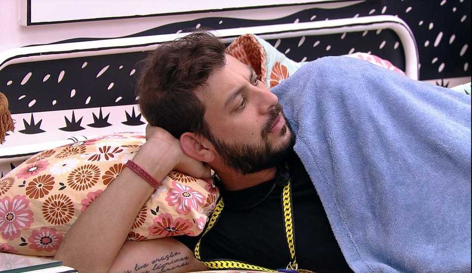 BBB 21: Caio afirma que tem medo de indicar Thaís e Viih Tube ficar chateada