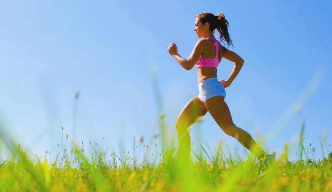 Ficar muito tempo sentado pode ser prejudicial à saúde, indica estudo