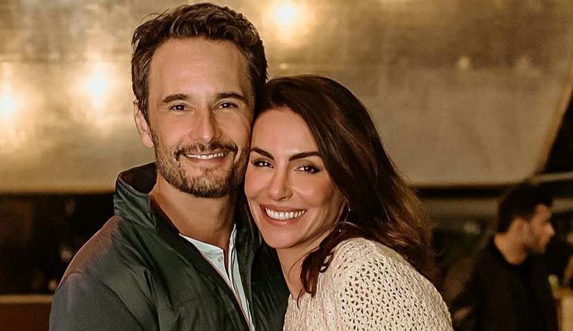 Rodrigo Santoro parabeniza os 35 anos da esposa, Mel Frockowiak
