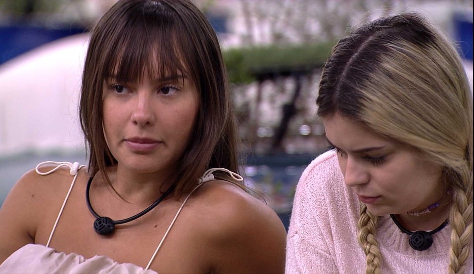 BBB 21: Thaís pede para que Fiuk a coloque no Paredão caso ele atenda o Big Fone